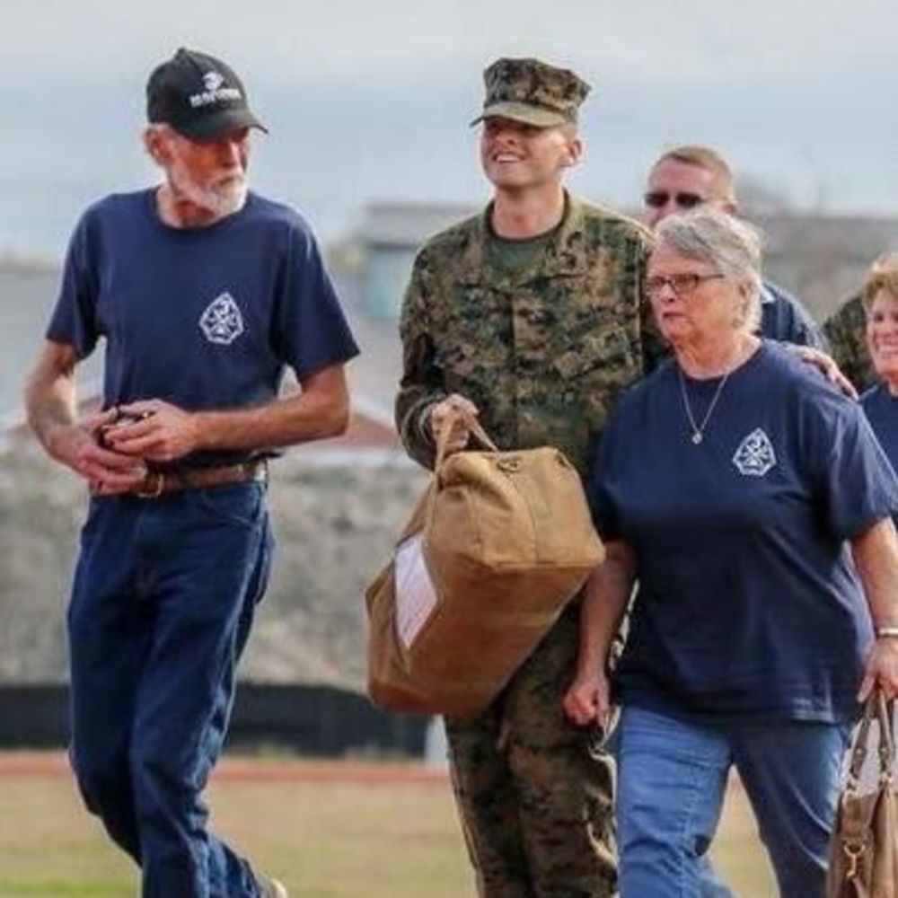 Meet your Posher, Joy